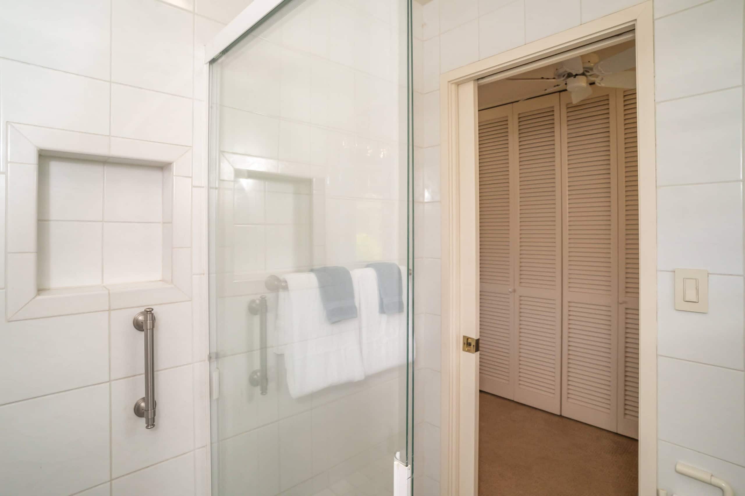 Condo in Kihei · ★4.7 · 2 bedrooms · 4 beds · 2.5 baths - Image 37
