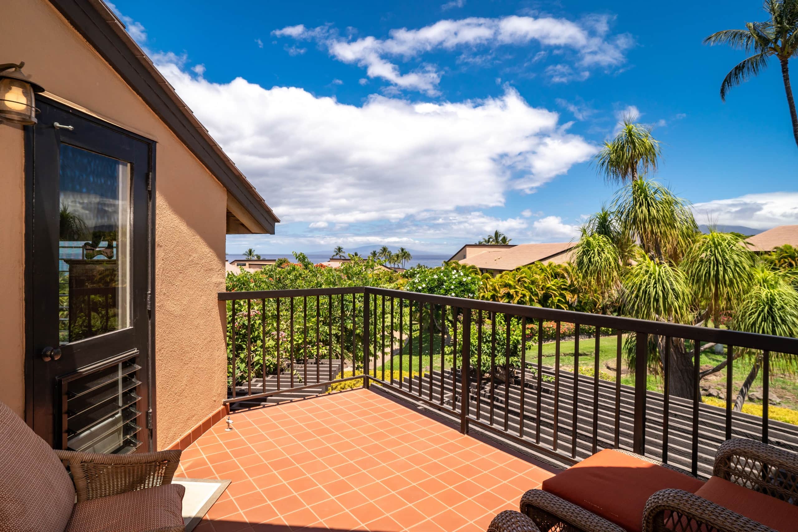 Condo in Kihei · ★4.7 · 2 bedrooms · 4 beds · 2.5 baths - Image 42