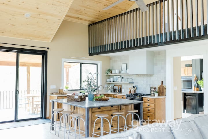 Getaway Properties AZ managed Airbnb listing 1