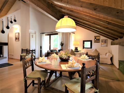 Top Airbnb: Chesa Seglias 6 by Interhome in Silvaplana