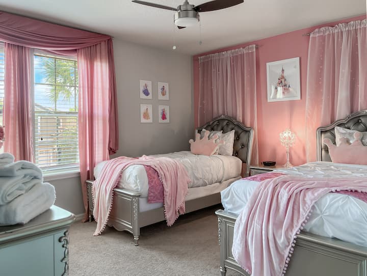 Luxusná izba Princess Room má pohodlie a pôvab v jednom.