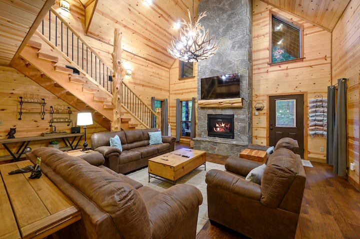 Kickapoo Pines - Cabins for Rent in Broken Bow, Oklahoma, United