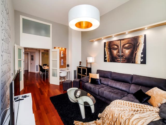 Victoria City Center 2 – Central Luxury Duplex