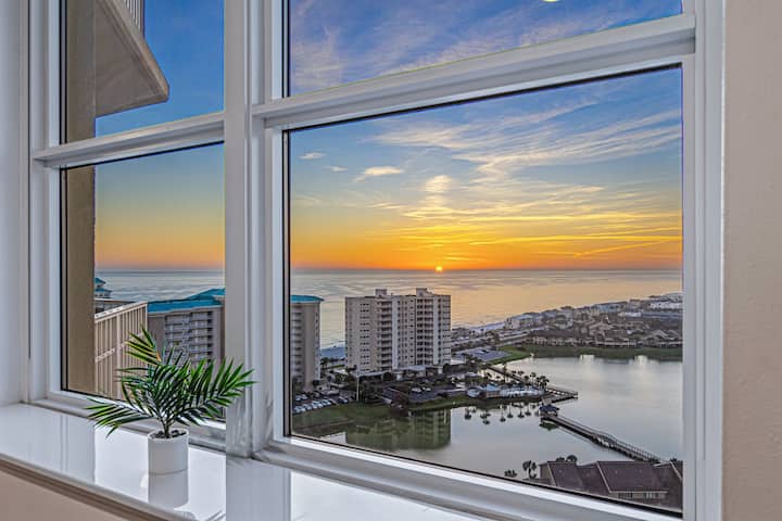 Clean 3bd Condo With Gulf & Bay Views- 4 Minute Wa - Miramar Beach, FL