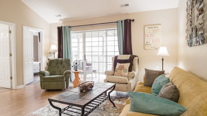Quiet Golf Condo Near The Strip (Ch1-35) - Branson, MO
