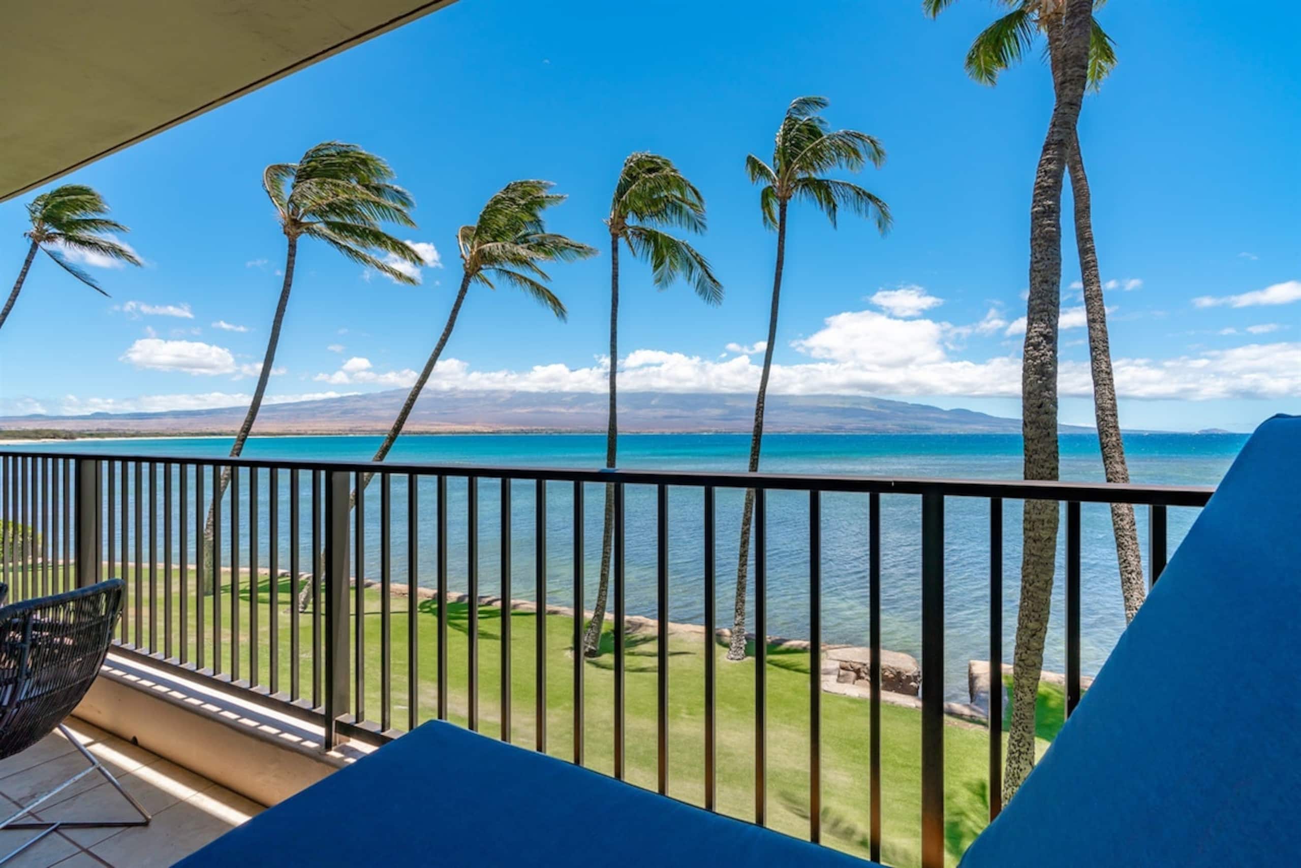 Condo in Wailuku · ★4.94 · 2 bedrooms · 4 beds · 2 baths - Image 6