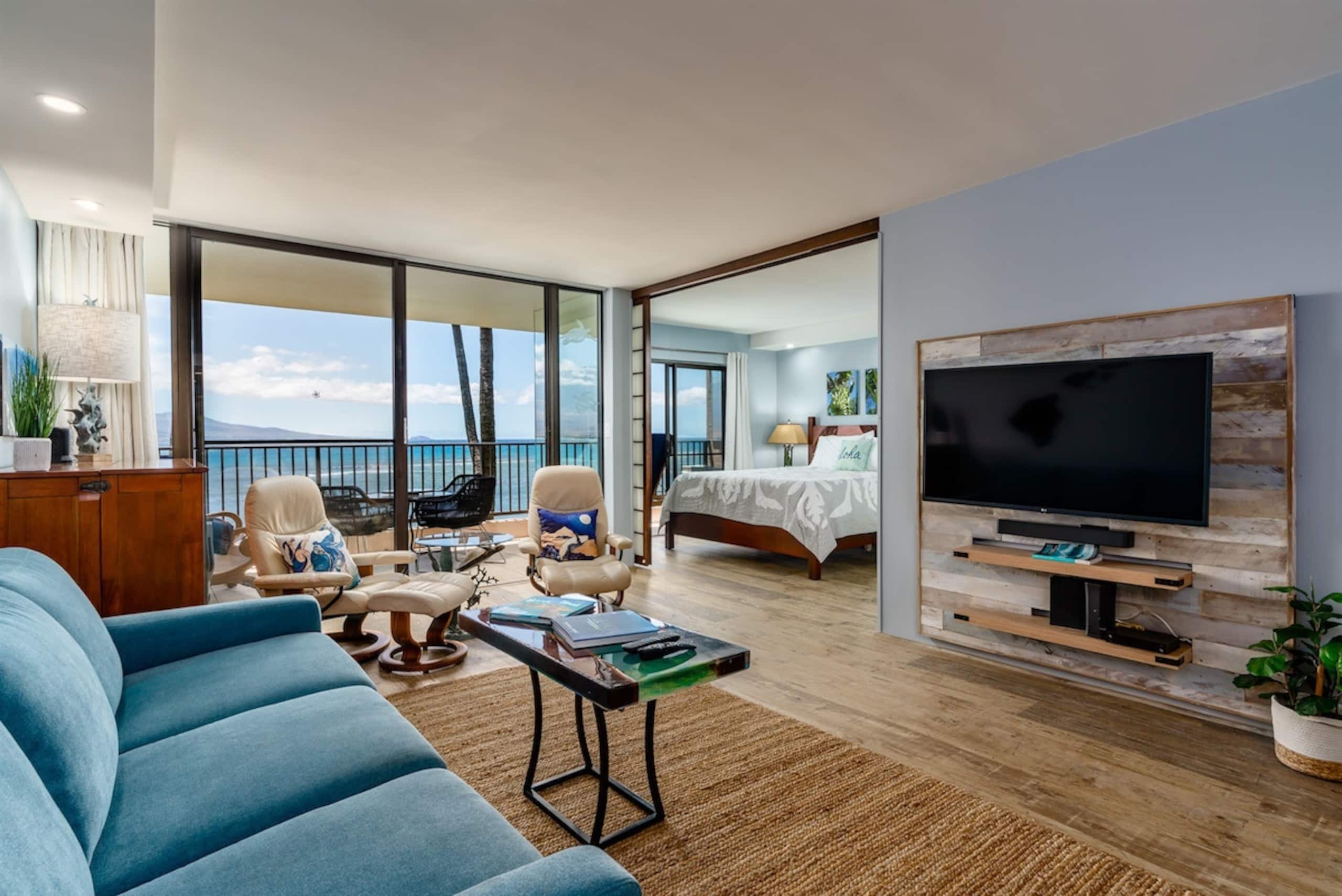 Condo in Wailuku · ★4.94 · 2 bedrooms · 4 beds · 2 baths - Image 3