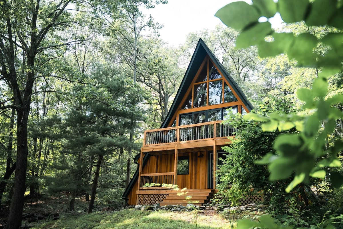 A Modern Log Cabin in Catskill, NY – ESCAPE BROOKLYN