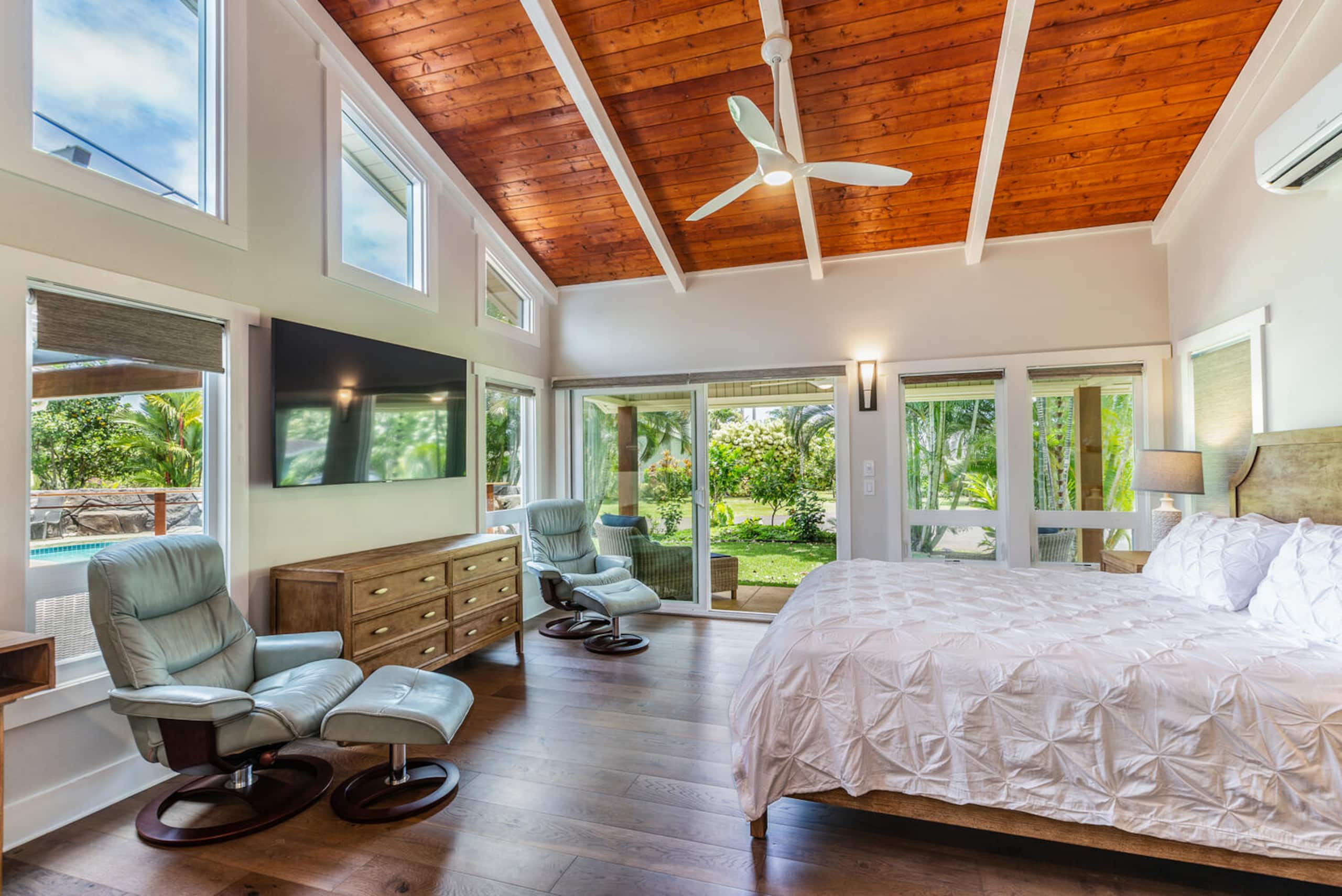 Home in Princeville · ★4.9 · 4 bedrooms · 7 beds · 3 baths - Image 14