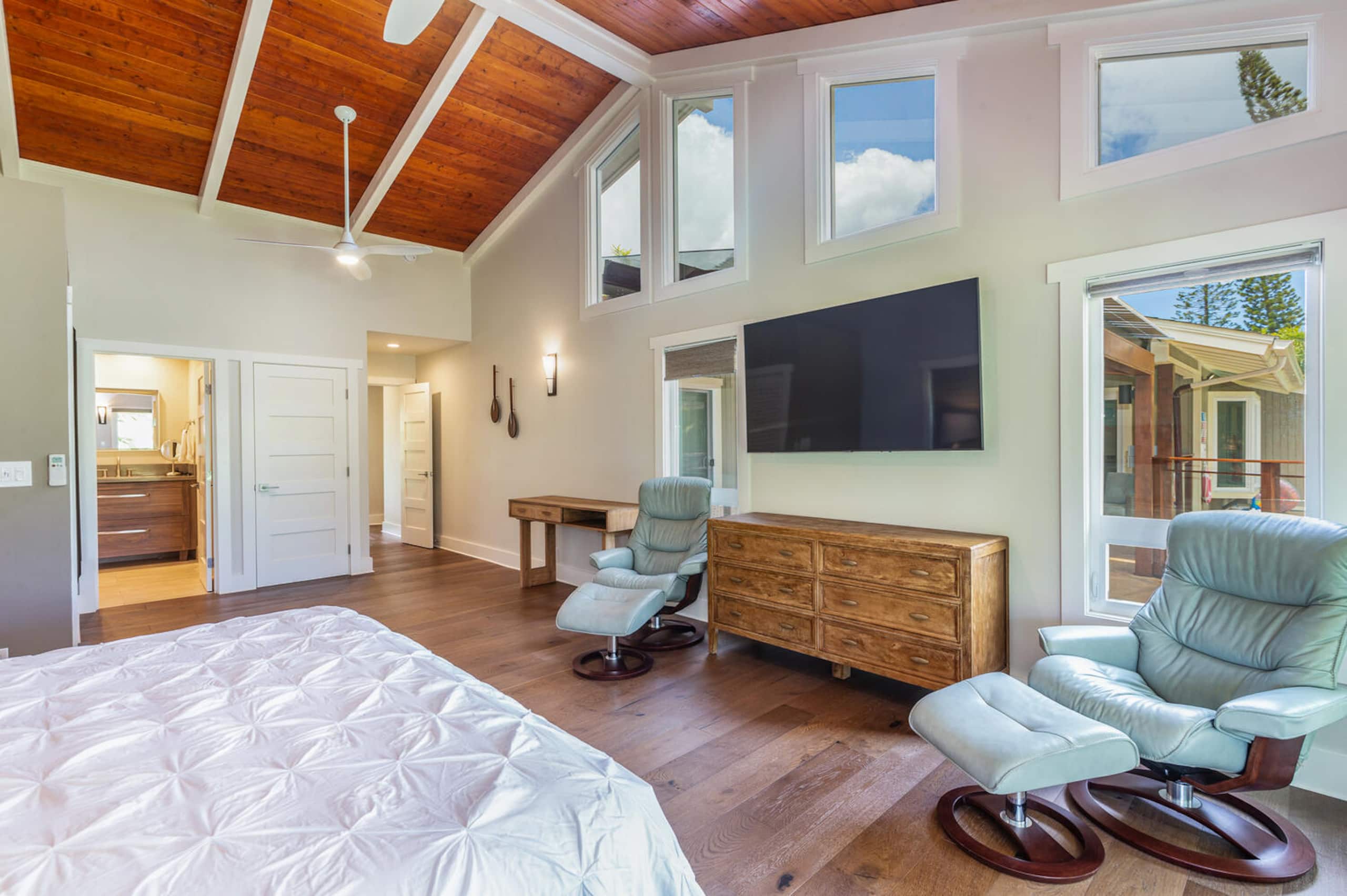 Home in Princeville · ★4.9 · 4 bedrooms · 7 beds · 3 baths - Image 16