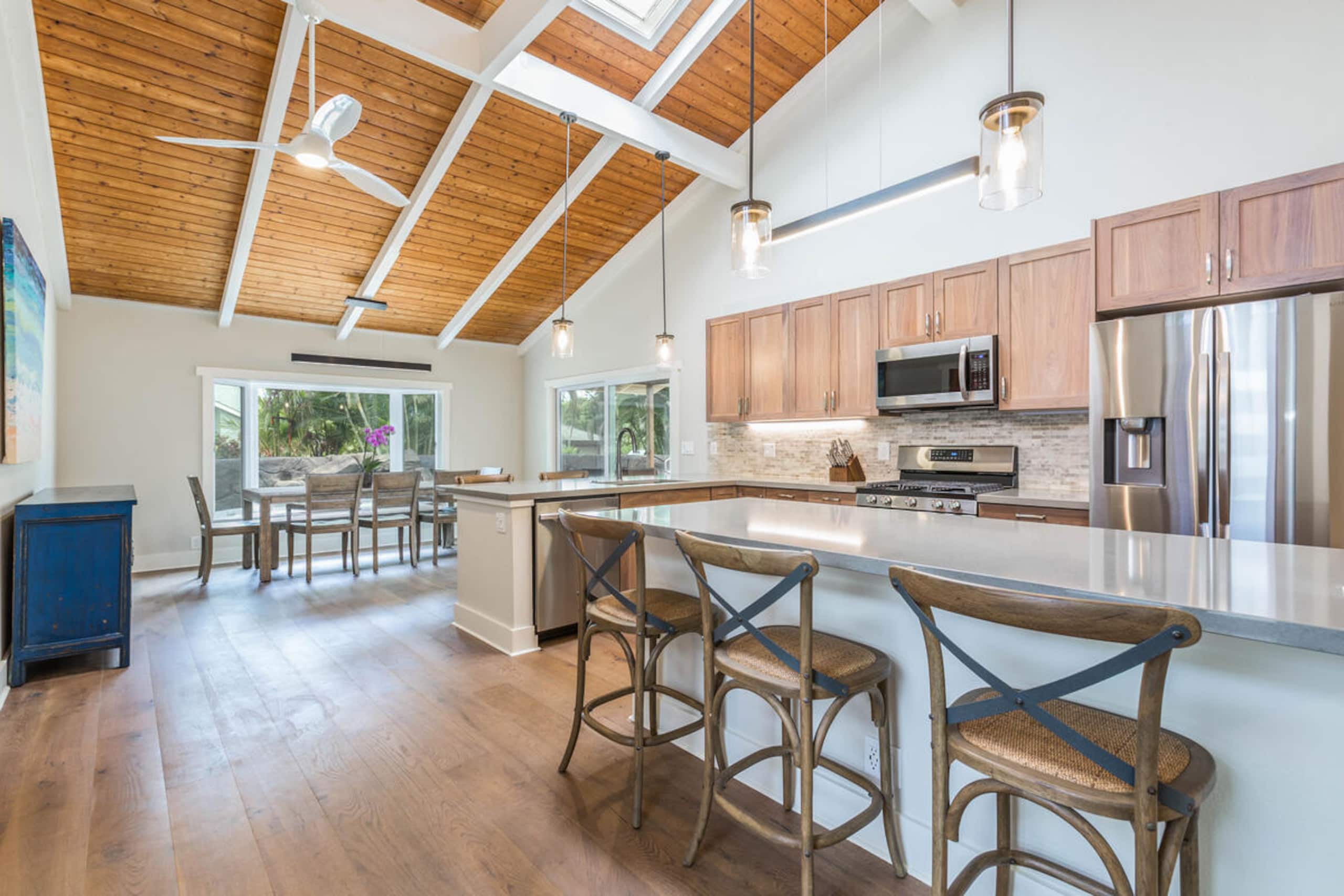 Home in Princeville · ★4.9 · 4 bedrooms · 7 beds · 3 baths - Image 11
