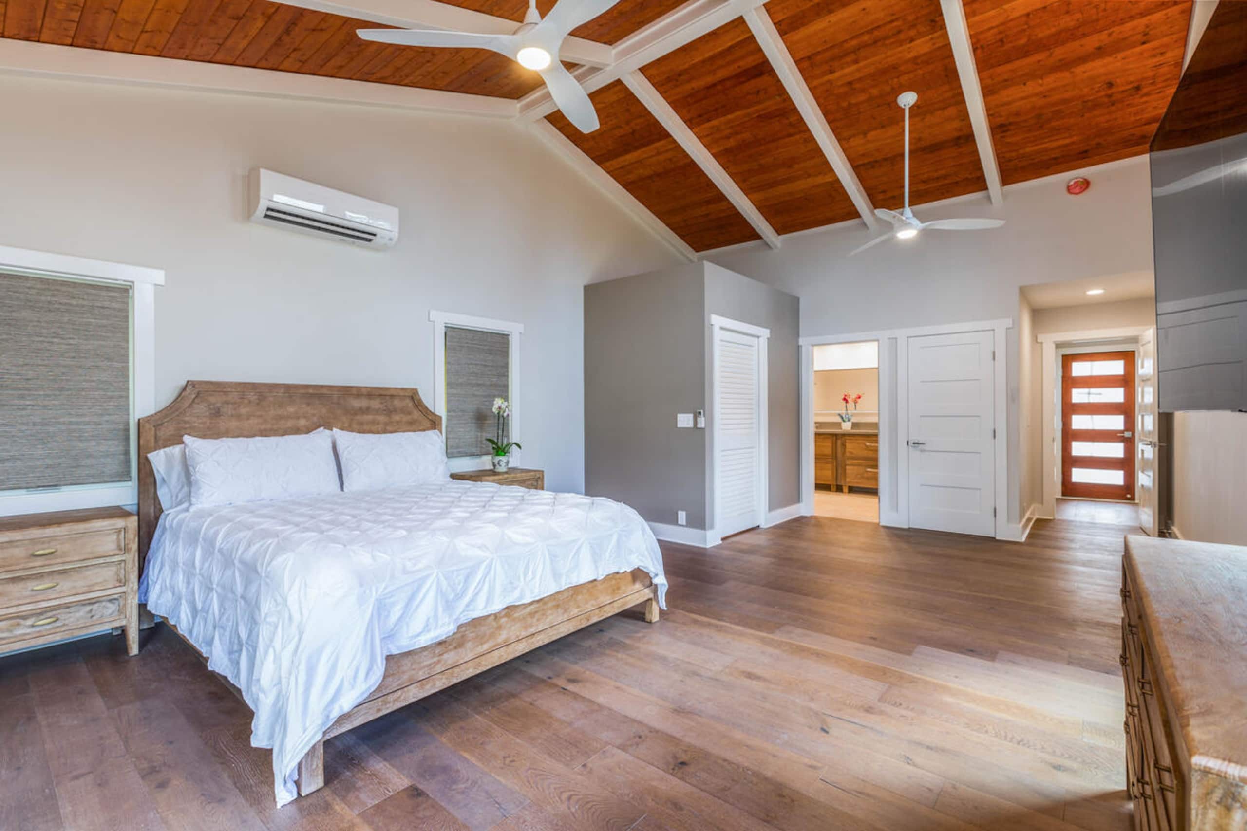 Home in Princeville · ★4.9 · 4 bedrooms · 7 beds · 3 baths - Image 15