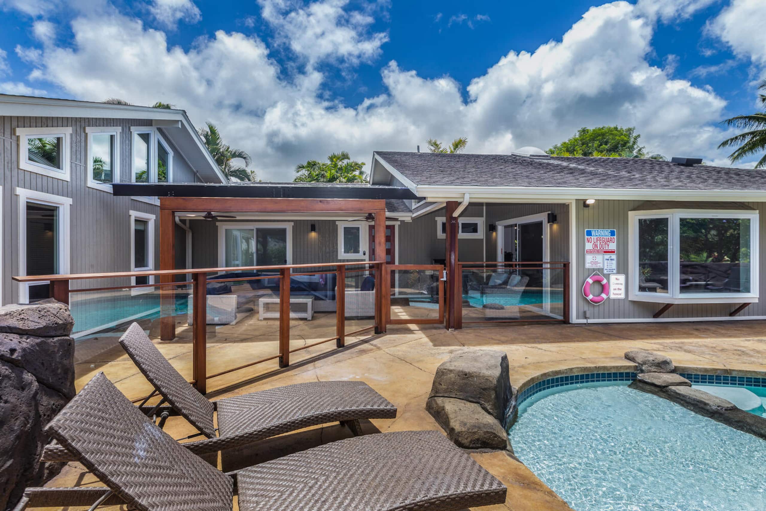 Home in Princeville · ★4.9 · 4 bedrooms · 7 beds · 3 baths - Image 24