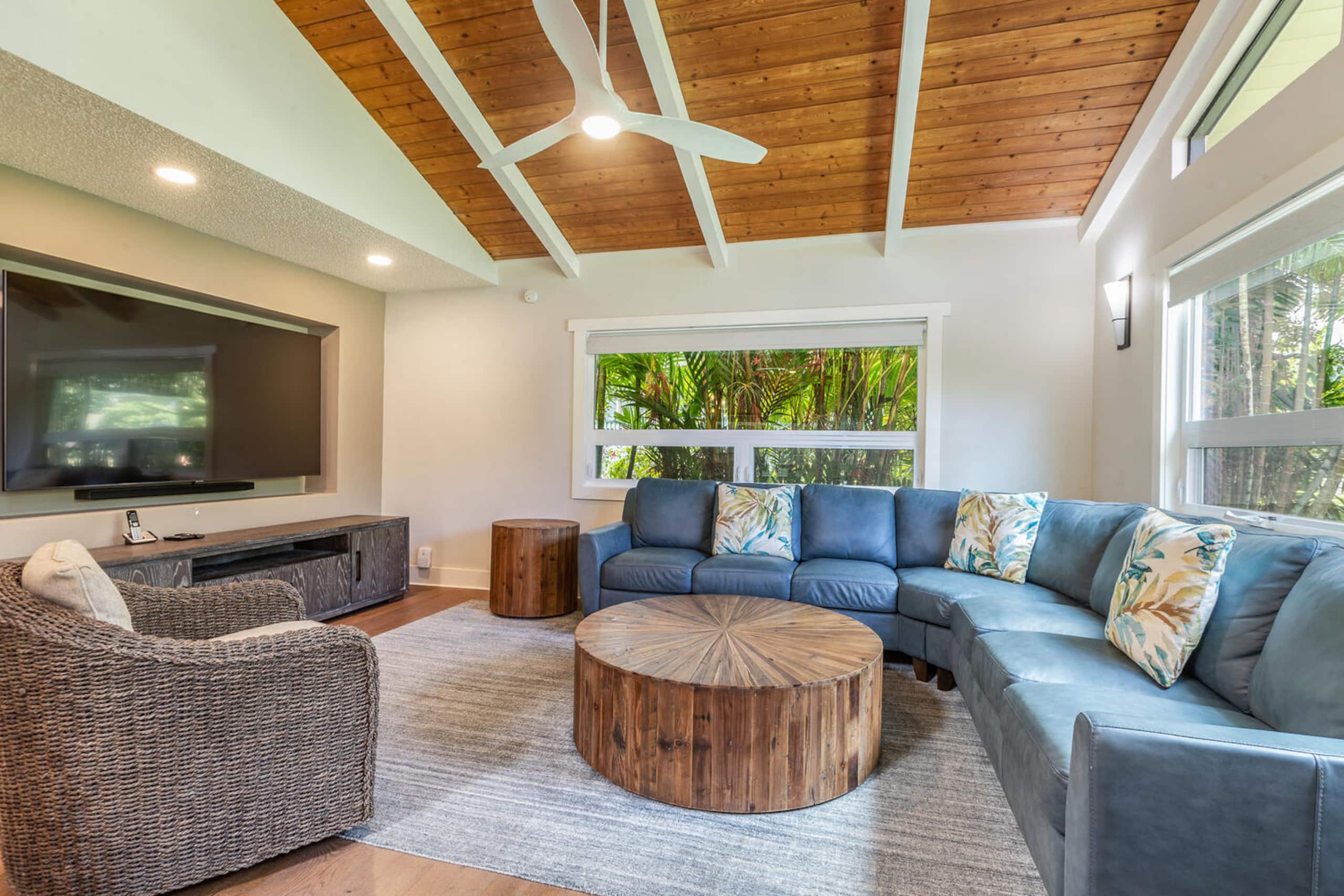 Home in Princeville · ★4.9 · 4 bedrooms · 7 beds · 3 baths - Image 7