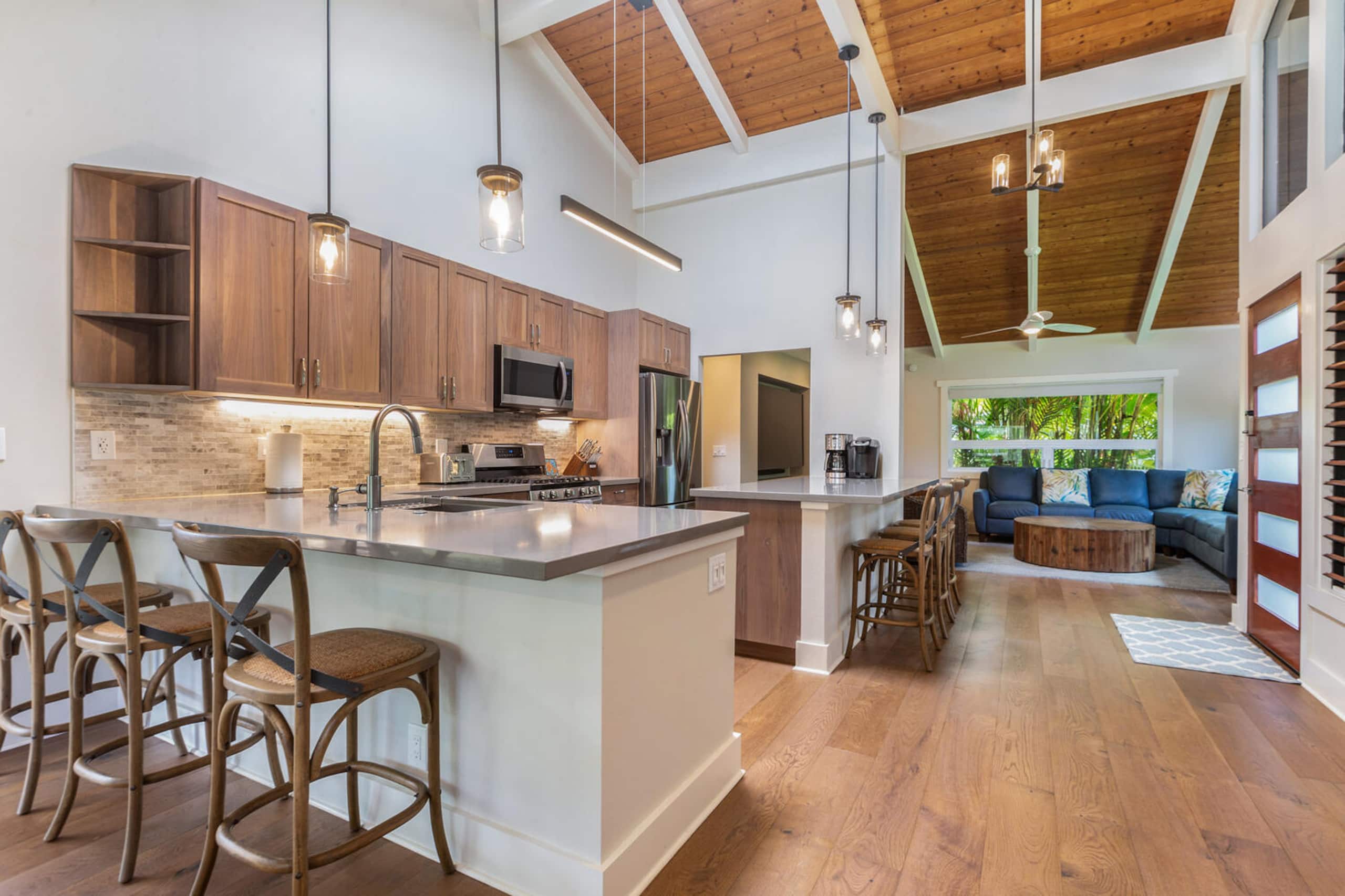 Home in Princeville · ★4.9 · 4 bedrooms · 7 beds · 3 baths - Image 9