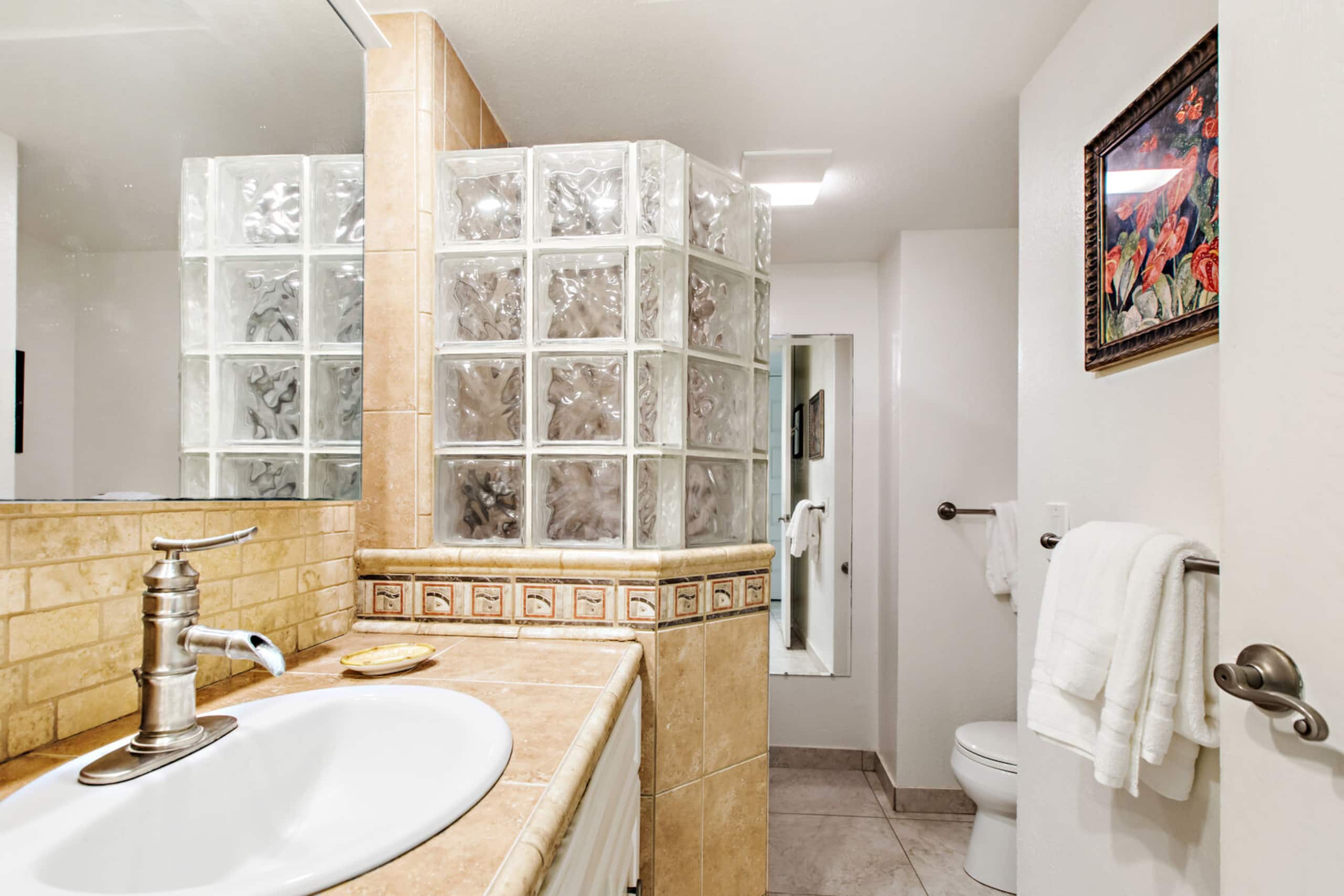 Condo in Lahaina · ★4.8 · 1 bedroom · 2 beds · 1 bath - Image 18