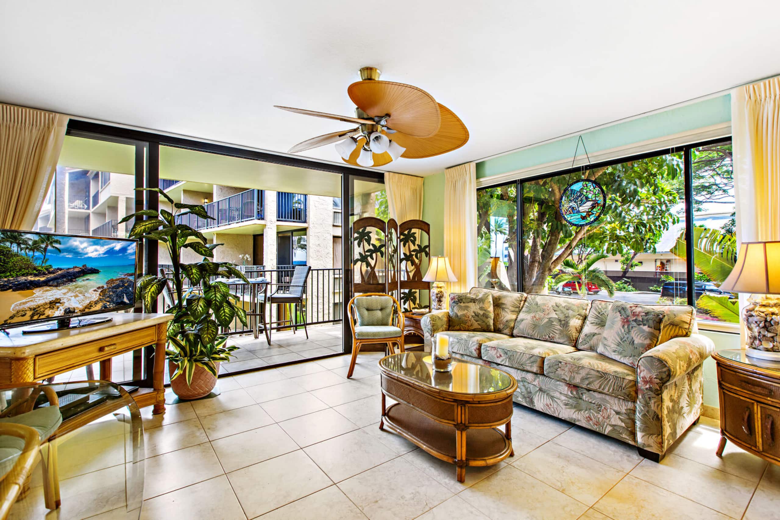 Condo in Lahaina · ★4.8 · 1 bedroom · 2 beds · 1 bath - Image 6