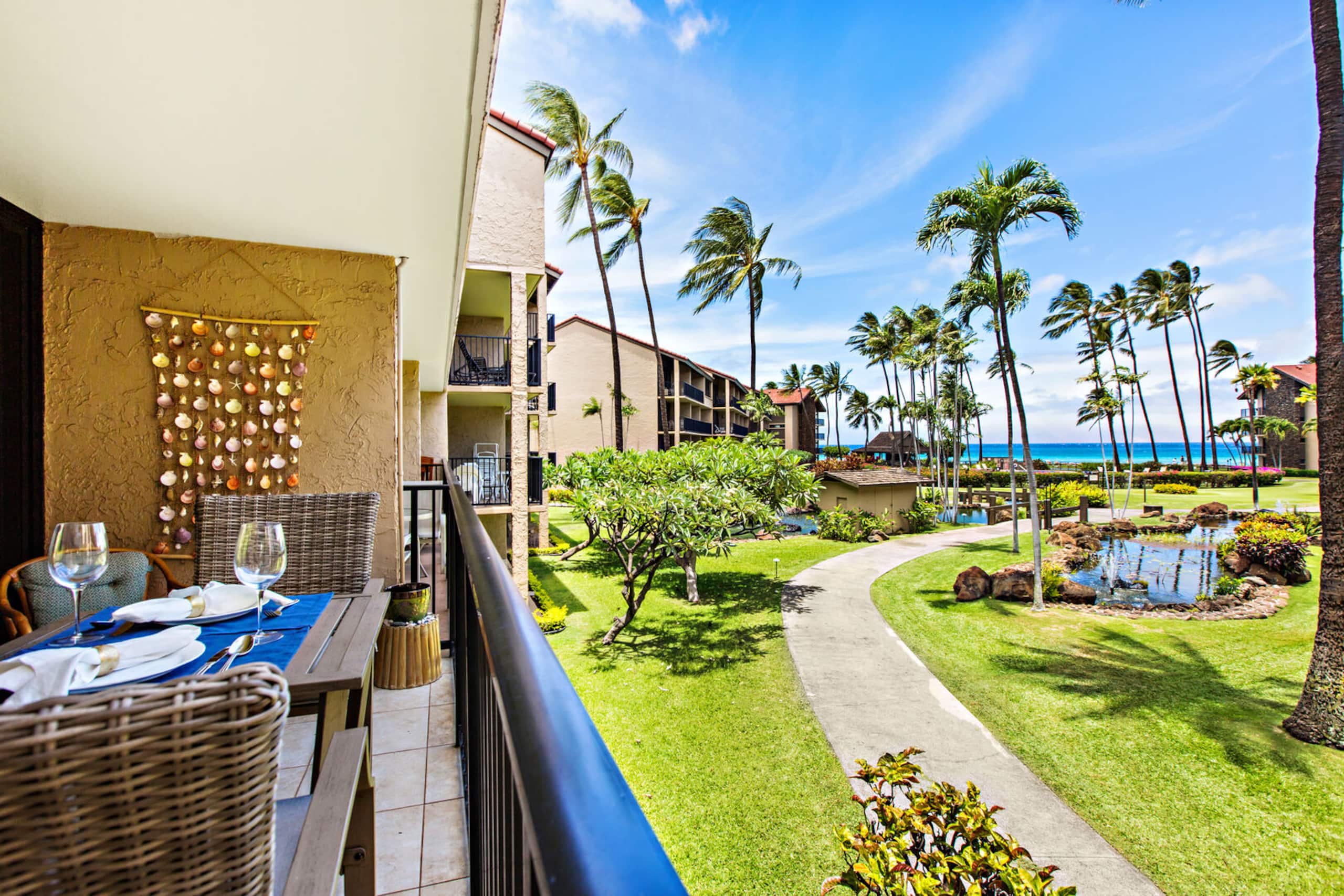 Condo in Lahaina · ★4.8 · 1 bedroom · 2 beds · 1 bath - Image 1