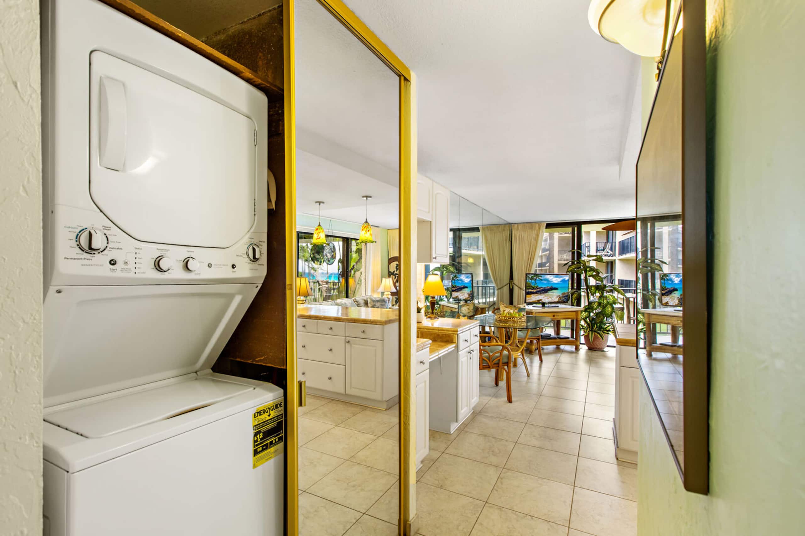 Condo in Lahaina · ★4.8 · 1 bedroom · 2 beds · 1 bath - Image 15
