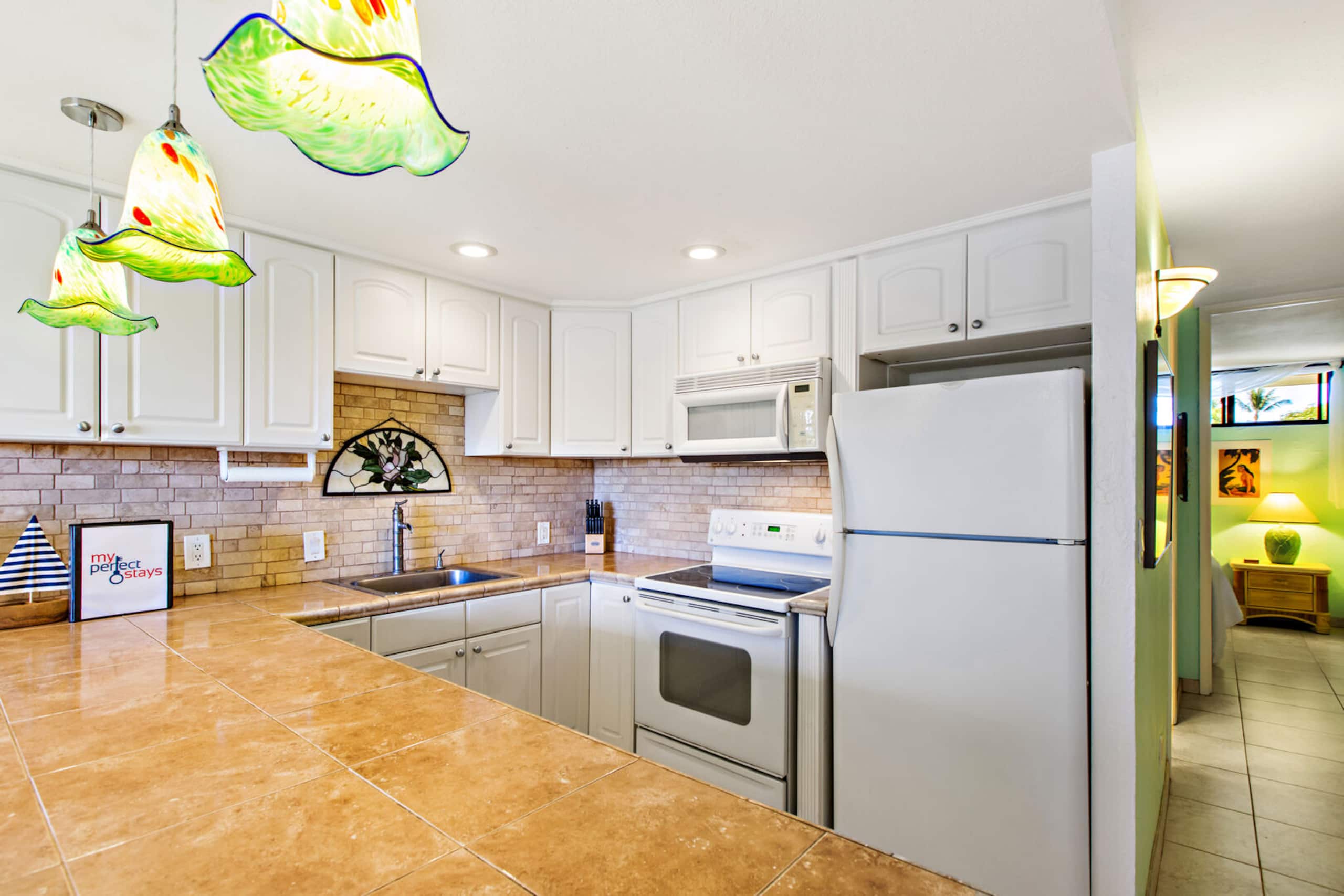Condo in Lahaina · ★4.8 · 1 bedroom · 2 beds · 1 bath - Image 12