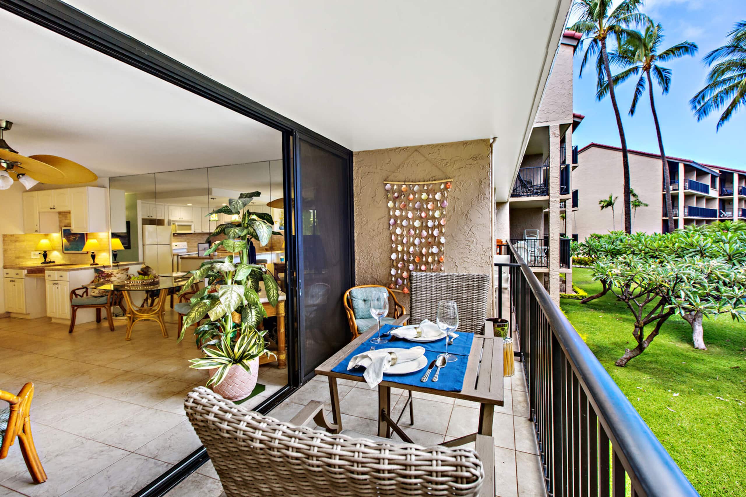 Condo in Lahaina · ★4.8 · 1 bedroom · 2 beds · 1 bath - Image 2