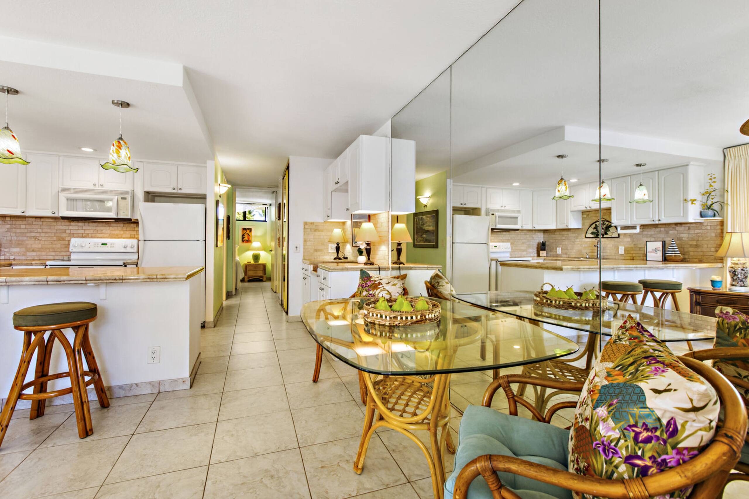 Condo in Lahaina · ★4.8 · 1 bedroom · 2 beds · 1 bath - Image 9