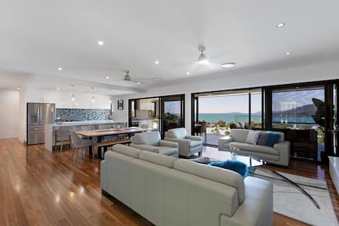 Top Airbnb: Lux On Nara in Airlie Beach