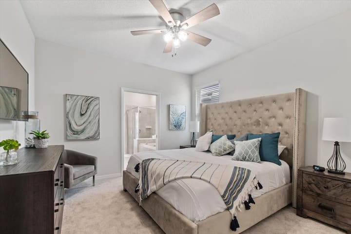 Главен брачен кревет на 1-ви кат 