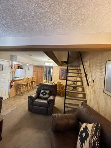 Auslander Condos - Red River managed Airbnb listing 3