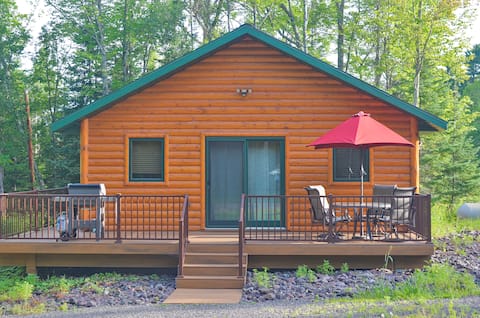 Corny's Hidden Gem: Luxe Cabin on the South Shore