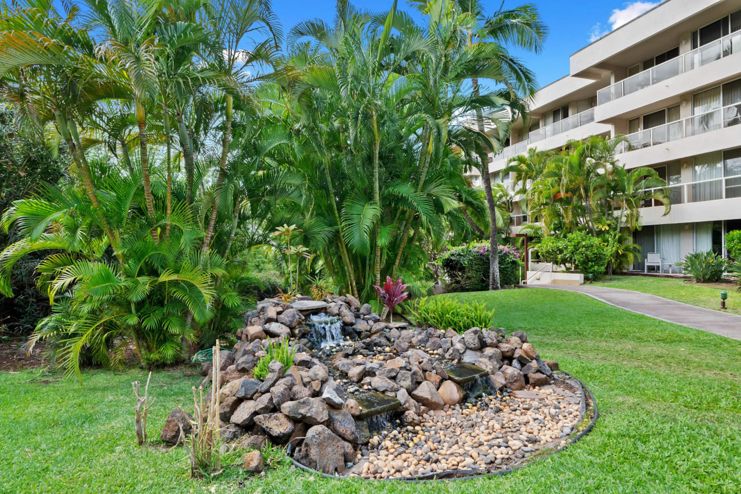 Condo in Kihei · ★4.96 · 1 bedroom · 2 beds · 1 private bath - Image 23