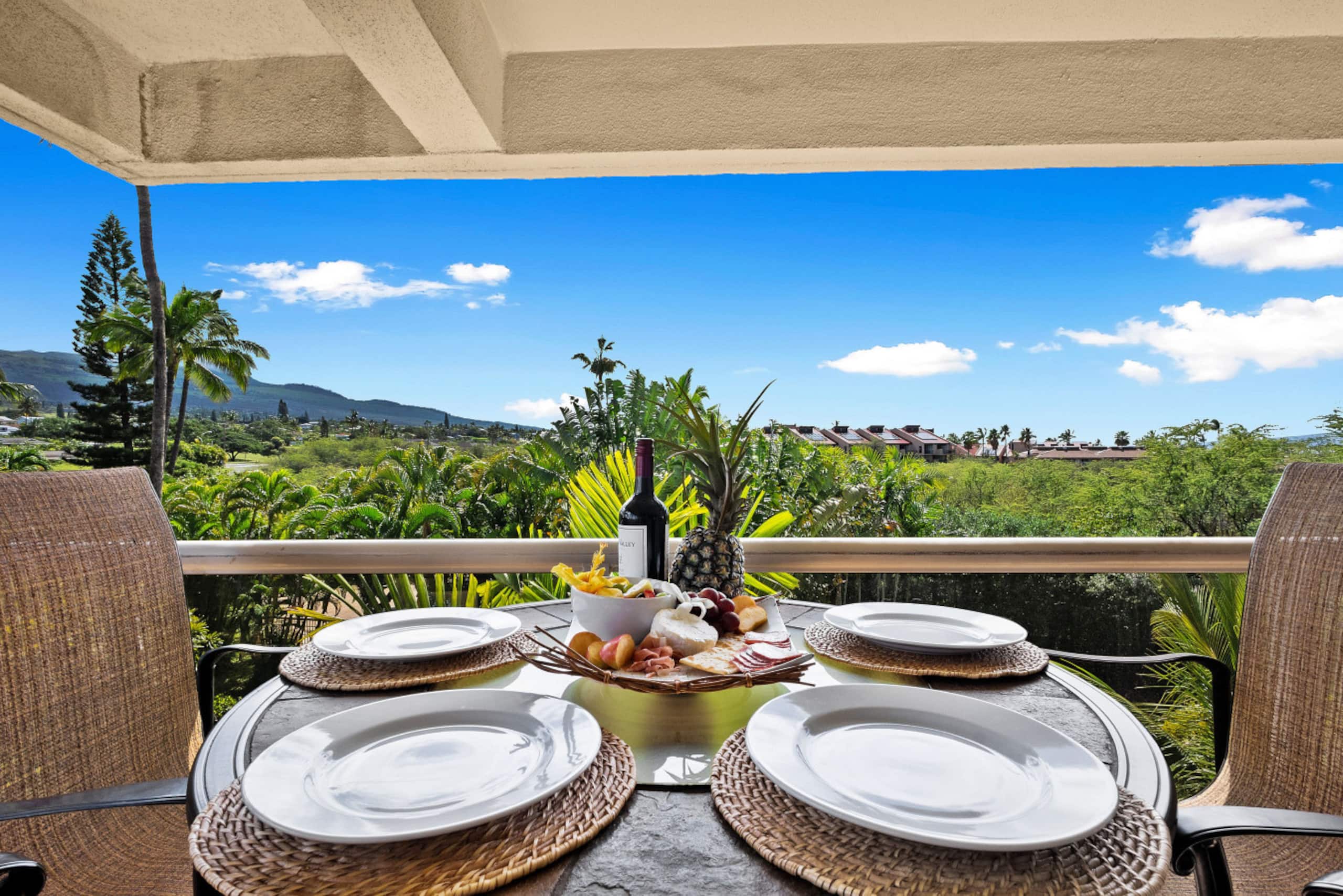 Condo in Kihei · ★4.96 · 1 bedroom · 2 beds · 1 private bath - Image 3