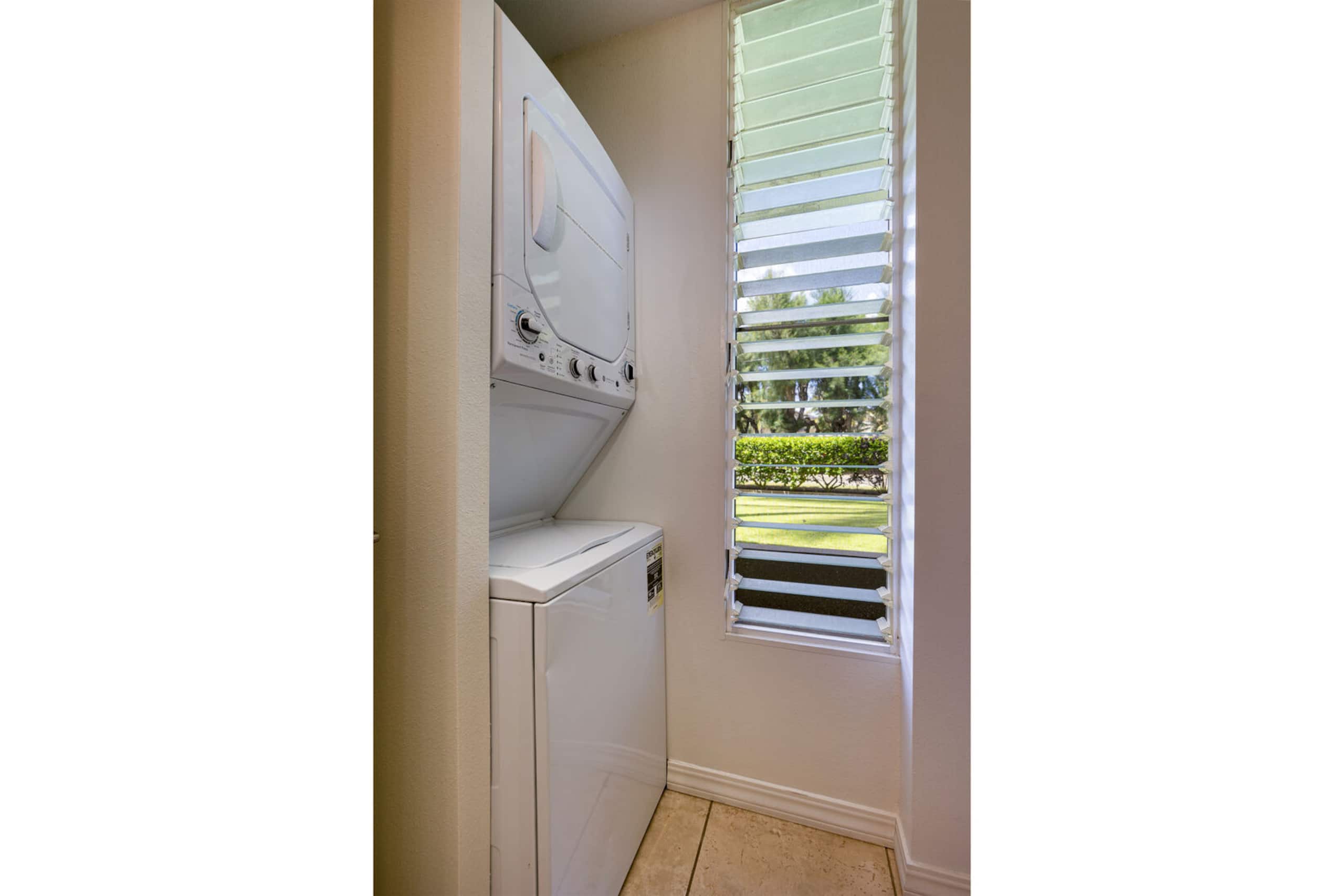 Condo in Kapaa · ★4.9 · 2 bedrooms · 3 beds · 1 private bath - Image 13