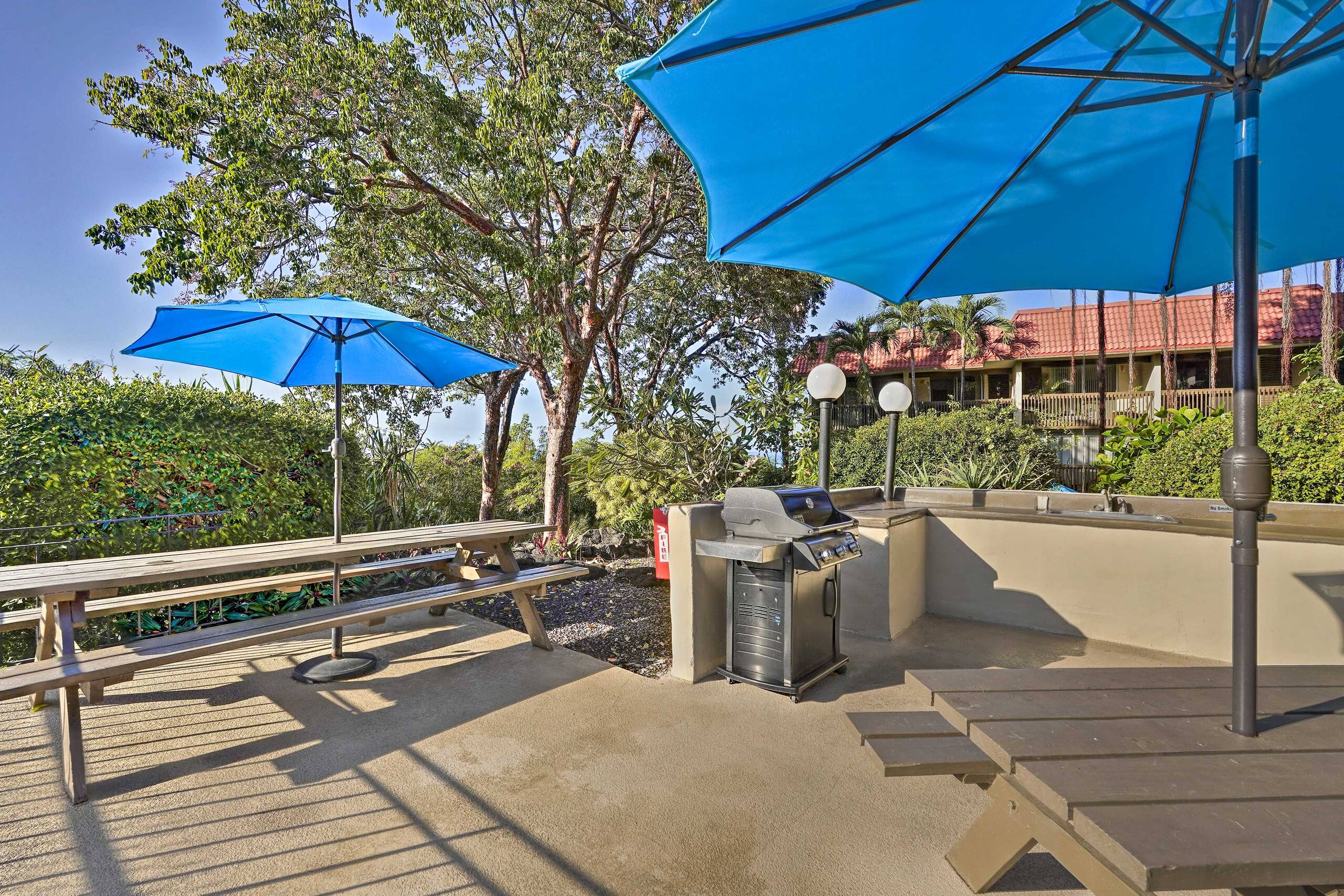 Condo in Kailua-Kona · ★4.68 · 1 bedroom · 2 beds · 1 shared bath - Image 32