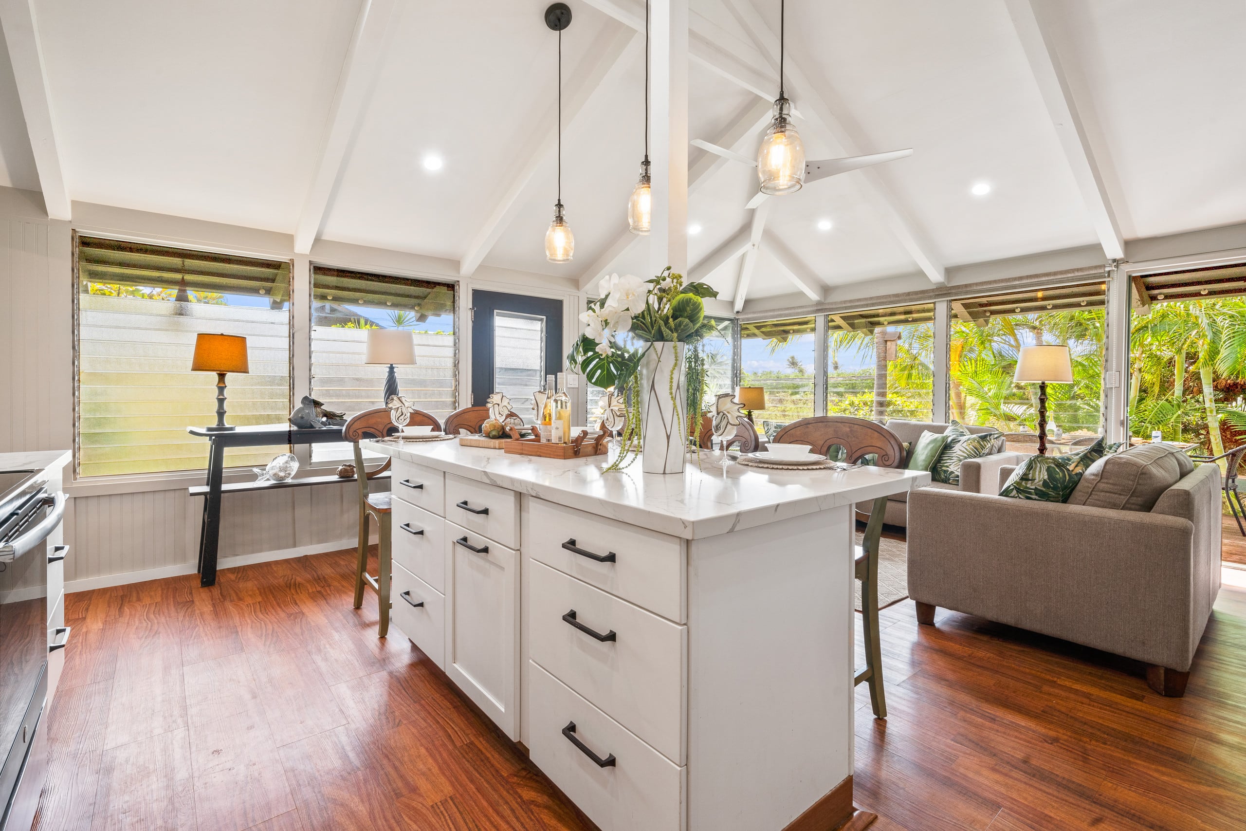 Home in Lahaina · ★4.71 · 2 bedrooms · 4 beds · 2 baths - Image 11