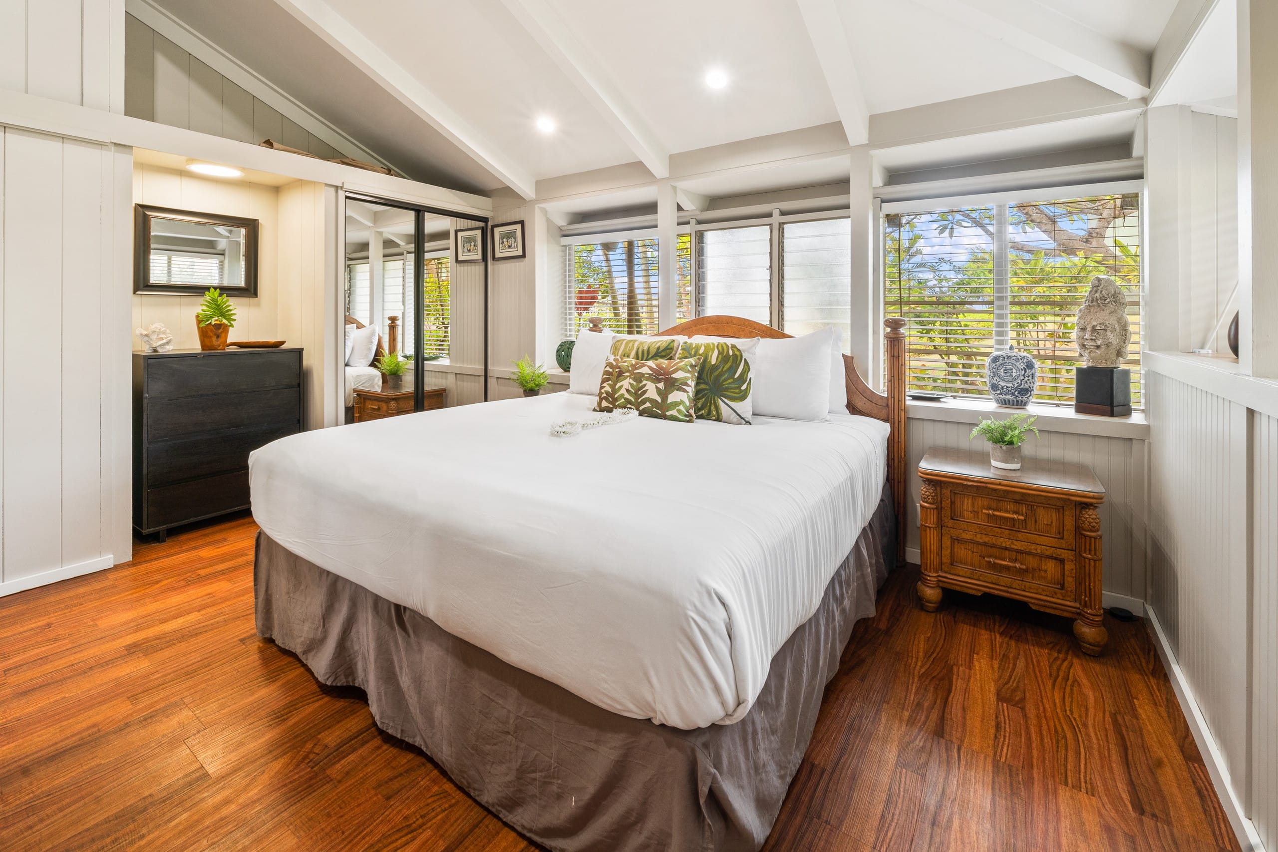 Home in Lahaina · ★4.71 · 2 bedrooms · 4 beds · 2 baths - Image 14