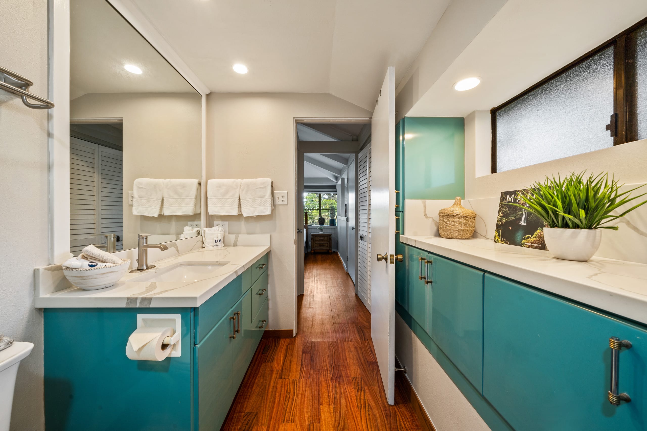 Home in Lahaina · ★4.71 · 2 bedrooms · 4 beds · 2 baths - Image 23