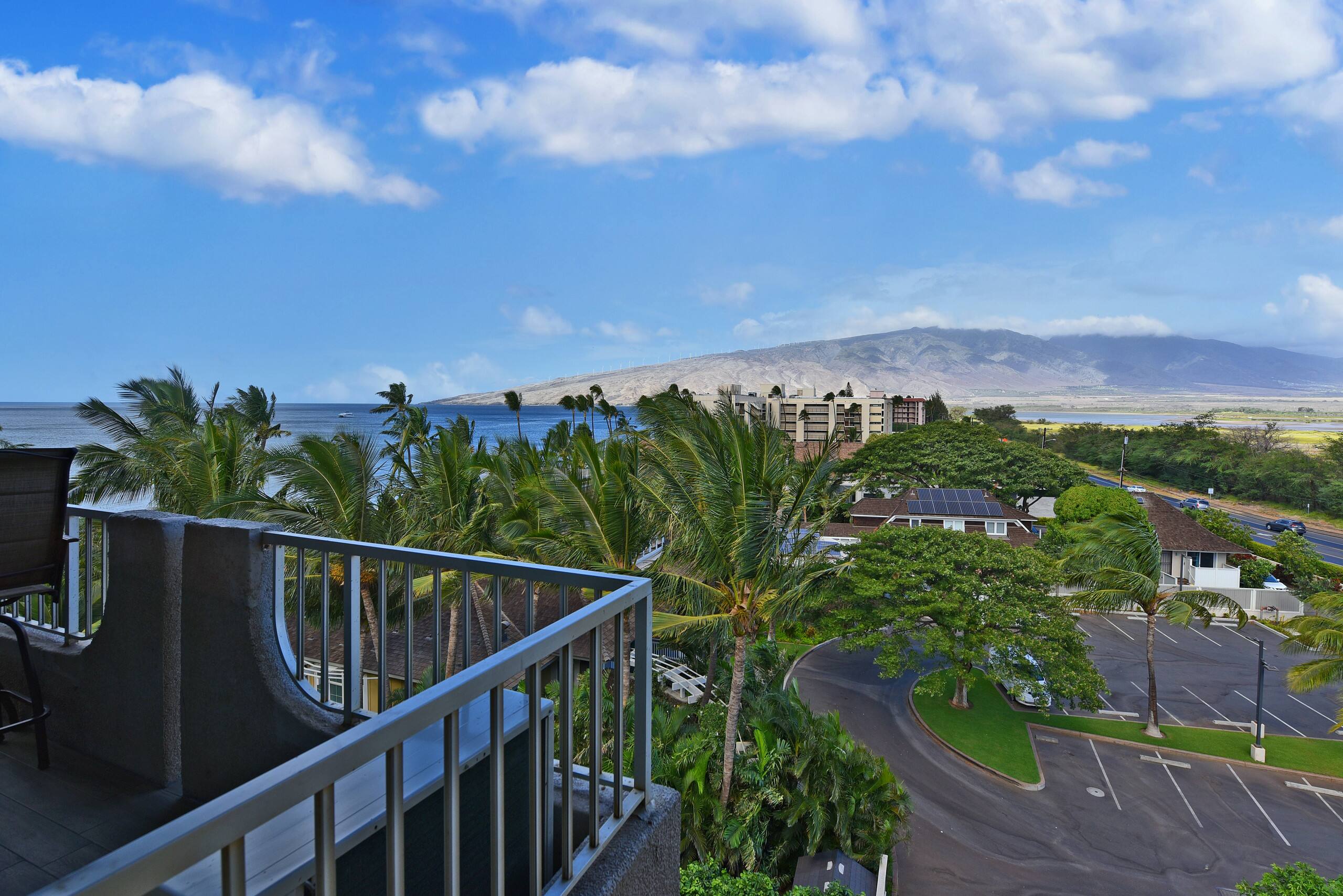 Condo in Kihei · ★4.76 · 1 bedroom · 2 beds · 2 baths - Image 25