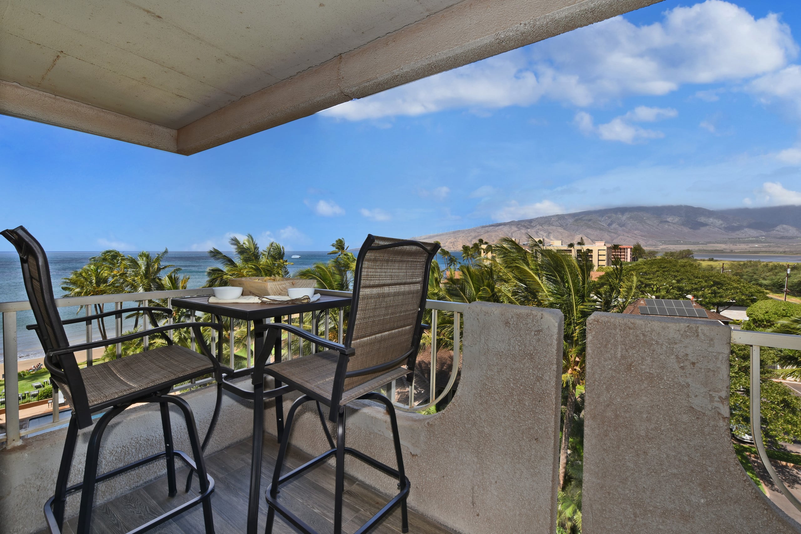 Condo in Kihei · ★4.76 · 1 bedroom · 2 beds · 2 baths - Image 9