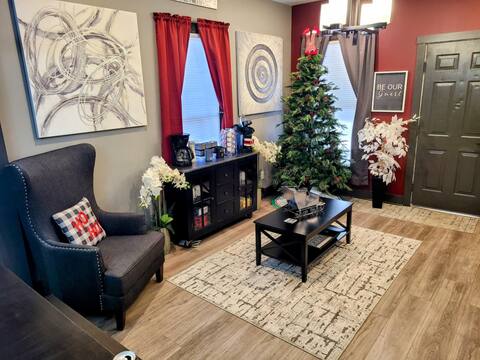 Downtown, Themed Rooms w/Luxury Design
