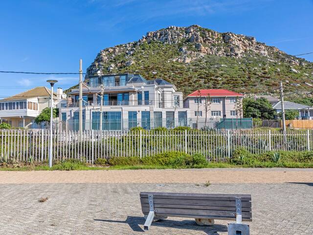 2 Bed Pelican penthouse gallery image 4