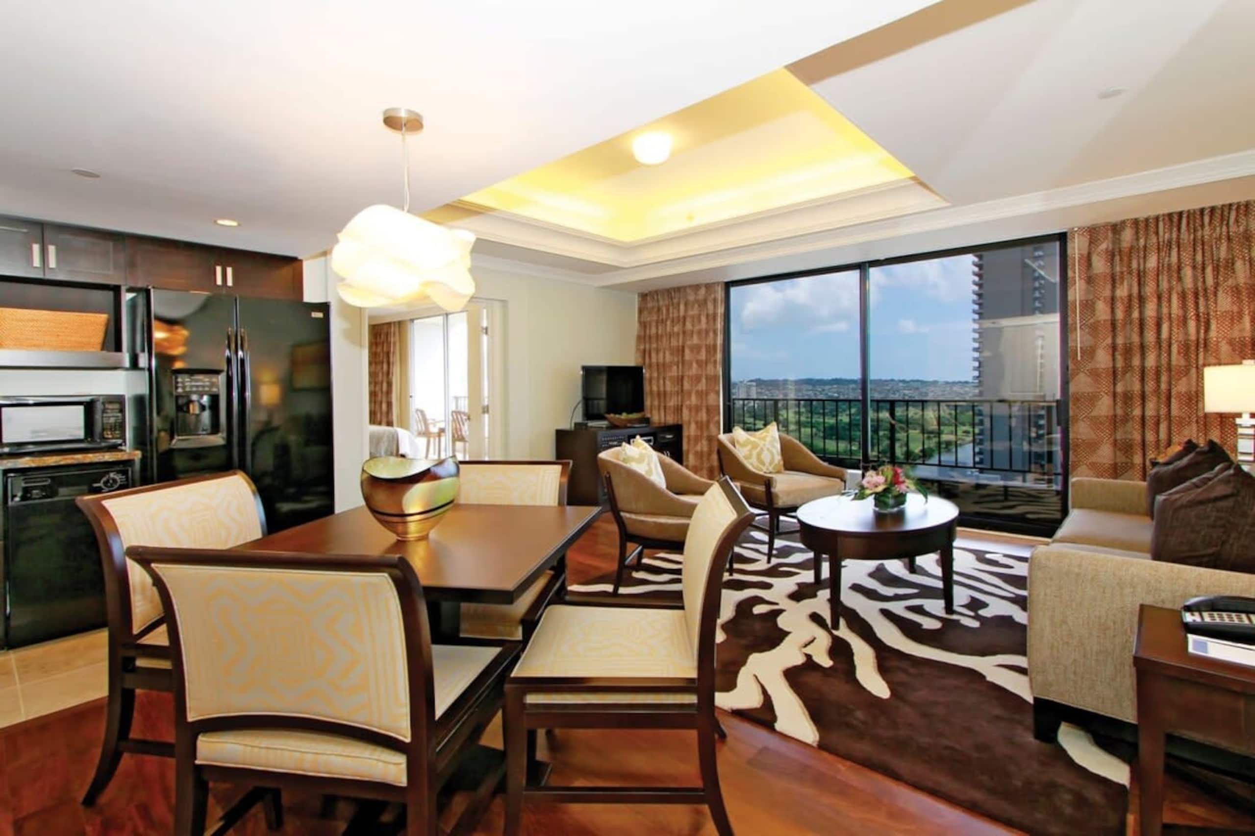 Condo in Honolulu · ★5.0 · Studio · 1 bed · 1 private bath - Image 19