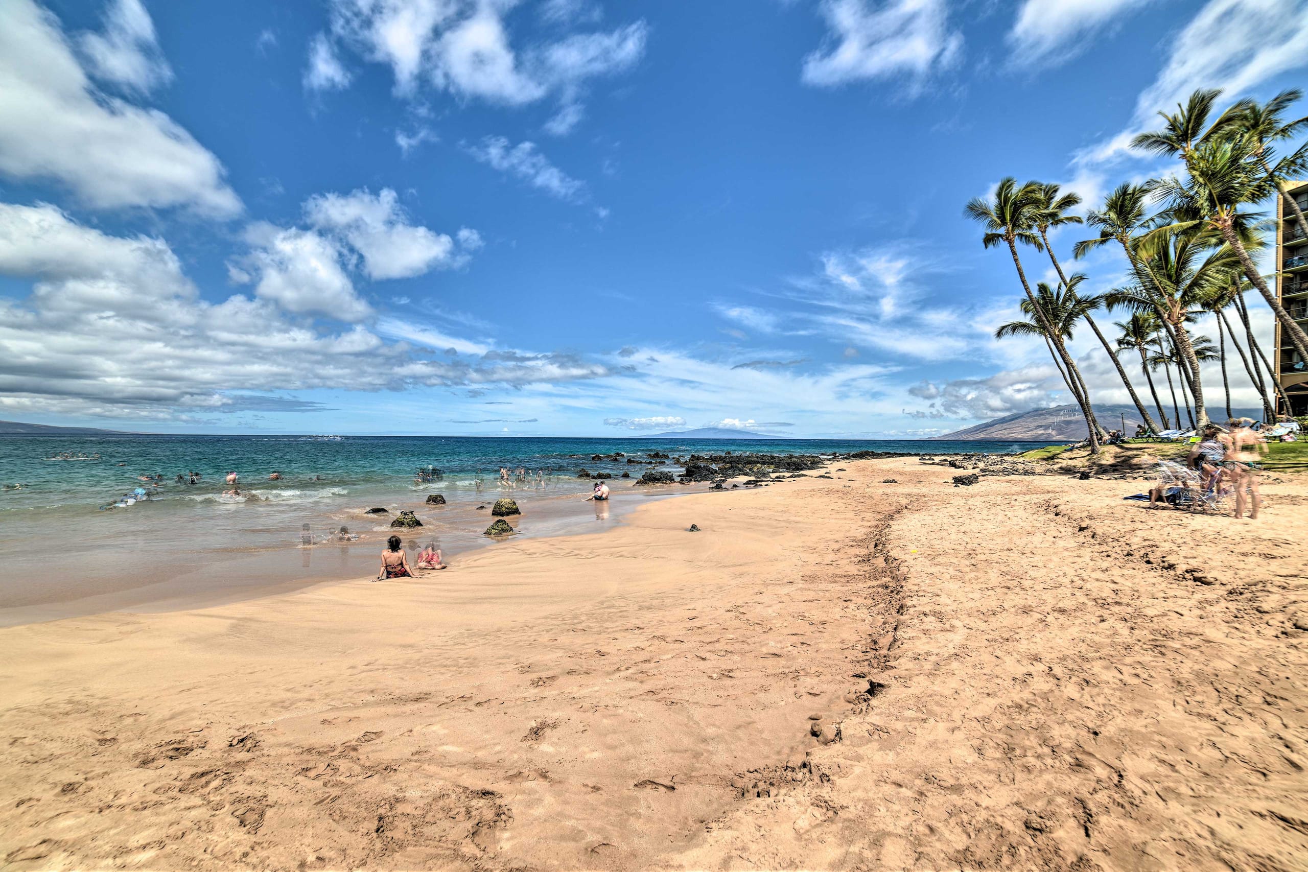 Condo in Kihei · ★4.87 · 2 bedrooms · 3 beds · 2 baths - Image 2