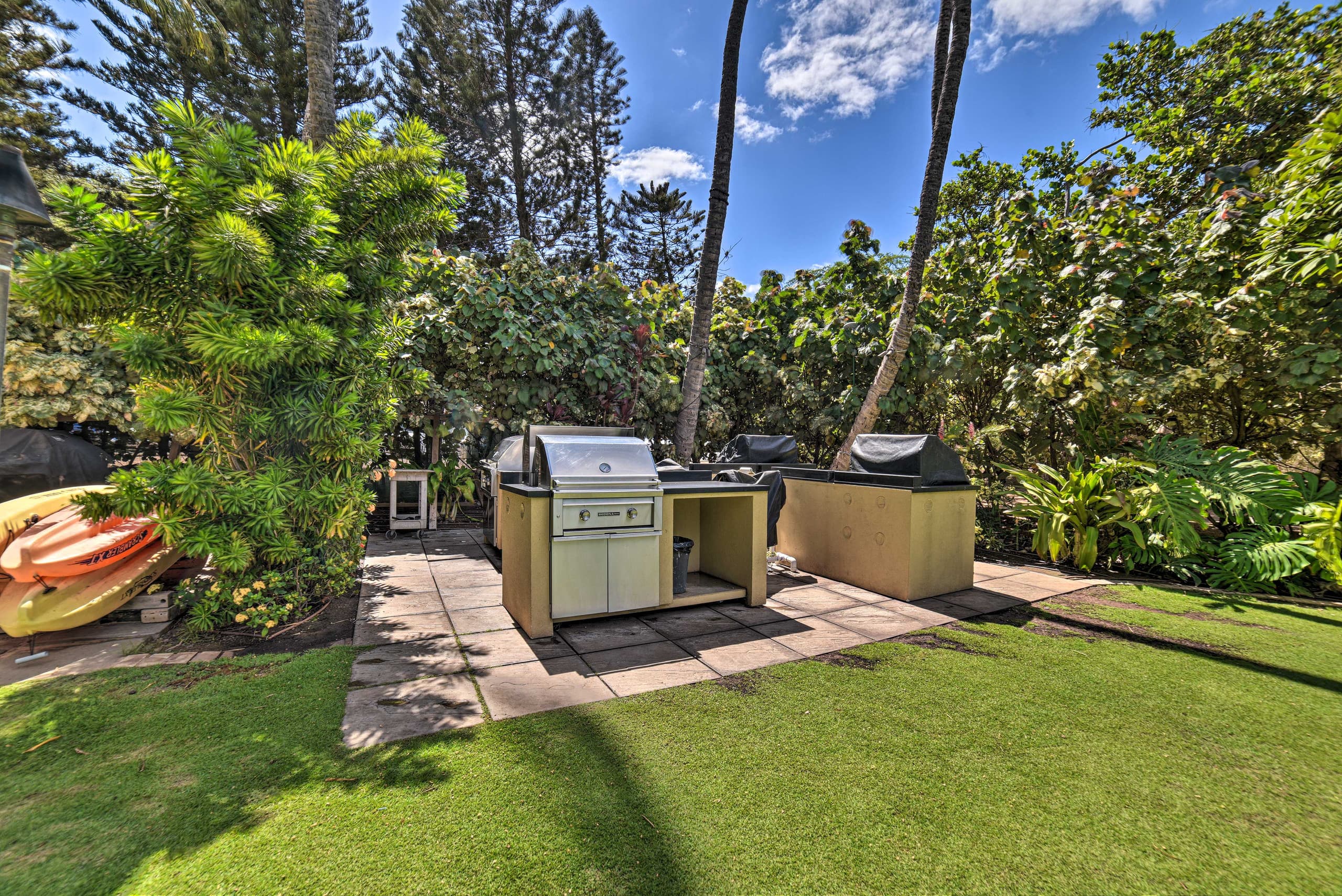 Condo in Kihei · ★4.87 · 2 bedrooms · 3 beds · 2 baths - Image 25