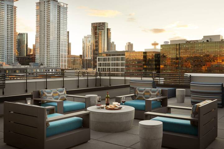 Sentral 30+ Designer-Furnished 1BR w/ Flex Office gallery image 4