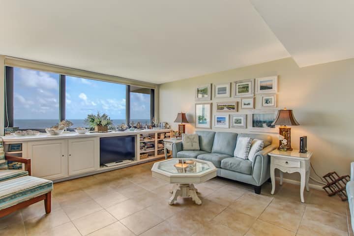 Renovated Oceanfront Condo With Ground-level Patio On Amelia Island - Jacksonville, FL