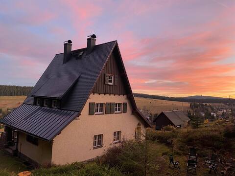 Holiday home with sauna and terrace (Berghaus Carlsfeld)