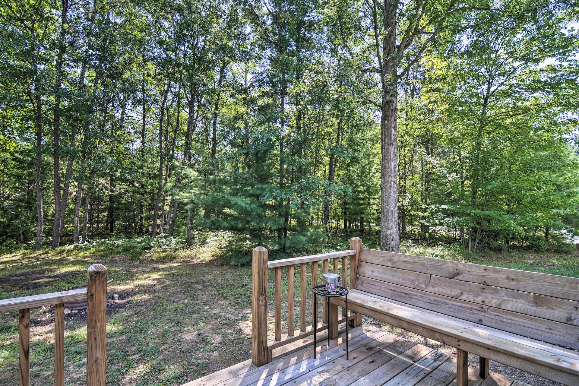 Upscale Family Cottage < 1 Mi to Higgins Lake — photo 3