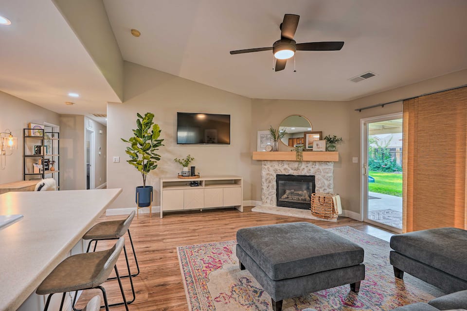 Family-Friendly Home, 6 Mi to Riverwalk Plaza — photo 1