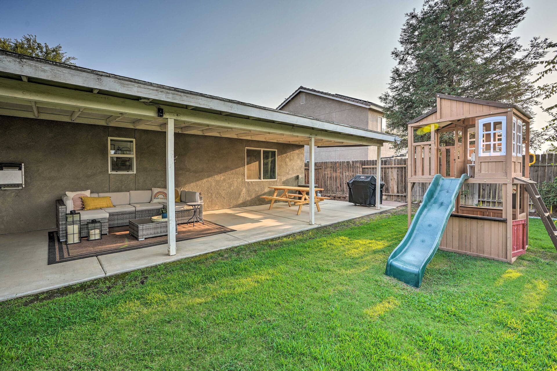 Family-Friendly Home, 6 Mi to Riverwalk Plaza — photo 3